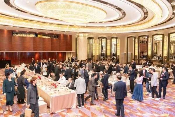 精准布局，智破圈层：华昊酒庄的营销突围之路