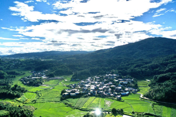 云南格朗和乡：从&ldquo;靠山吃山&rdquo;到&ldquo;依山致富&rdquo;