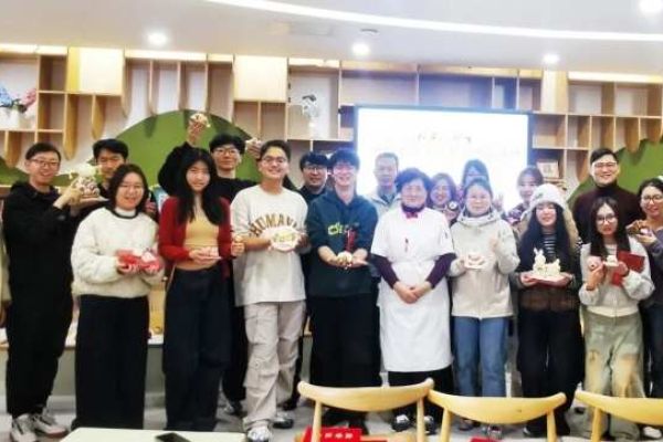 文化解码 + AI创意，一场多方共创开放设计实践