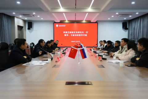 双师课堂、智慧食堂、五育并举！江苏如皋文定高中凭什么吸引名校来访？