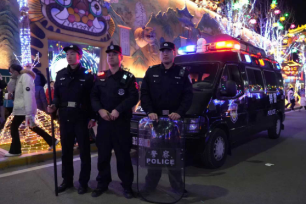 城阳公安硬核护航 守护新春平安祥和