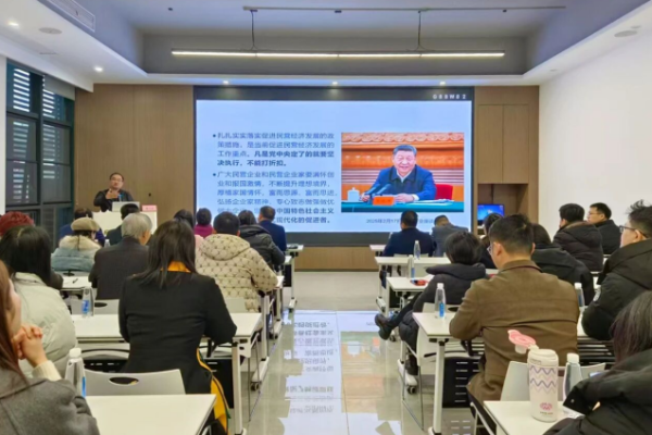 江西赣州蓉江新区：&ldquo;四链&rdquo;工作法激活现代服务业新动能