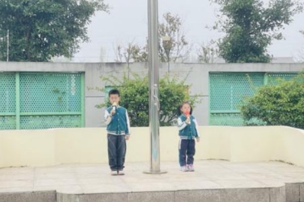 法治进校园 安全润童心&mdash;&mdash;江苏如东县河口镇中心幼儿园全民国家安全教育日活动