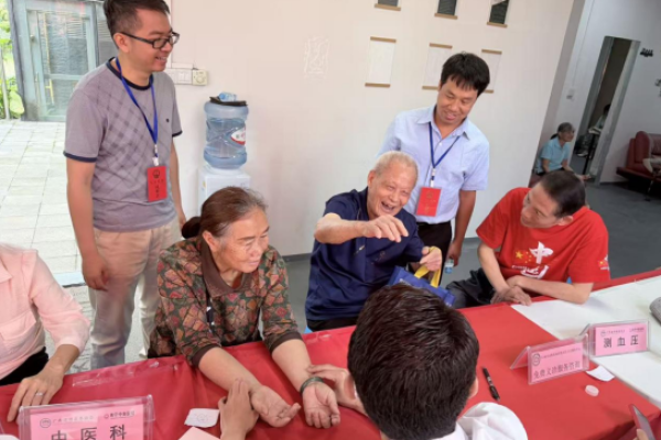 广西南宁良庆区蟠龙片区人大代表联络站：&ldquo;五星同心&rdquo;强履职 &ldquo;弘星&rdquo;微光惠民生